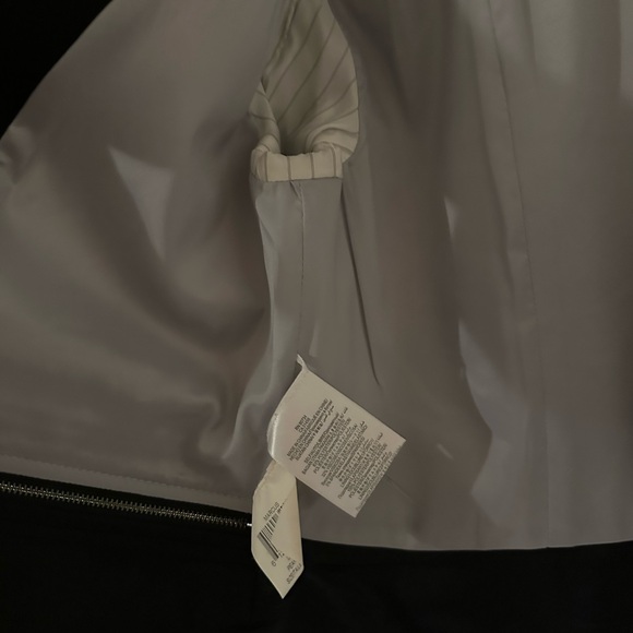 BCBG MAXAZRIA GREY/BLACK SIZE M Short Jacket Fully lined - Picture 8 of 9